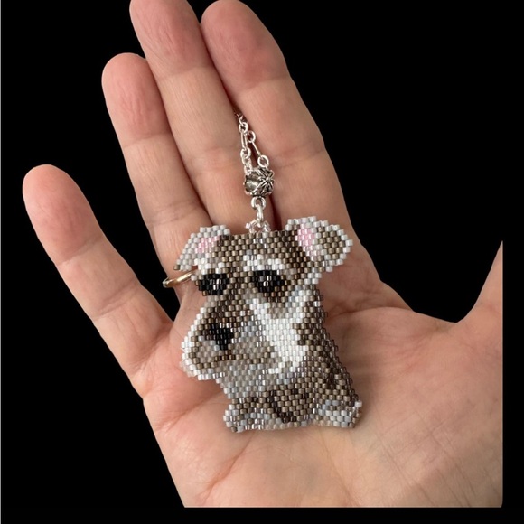 Hand crafted Beaded Schnauzer Dog Pendant Necklace Silver Plated Chain - Picture 2 of 4